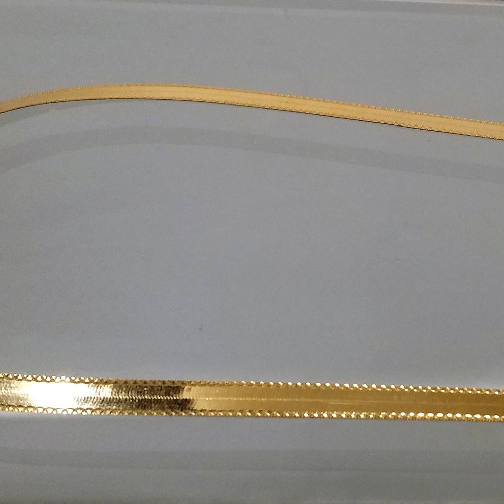 ππ«HOST PICK 14K Solid GOLD Herringbone Necklace - Picture 6 of 8